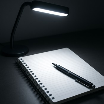 Günorta fokus rejimi üçün iş masası LED xətti